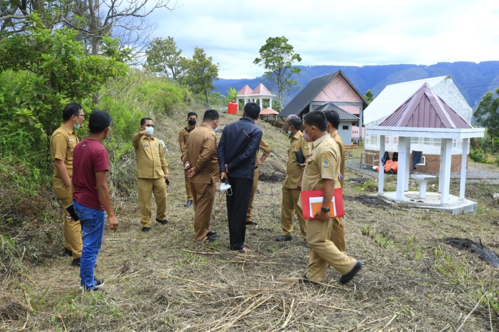 Peninjauan Bersama Lokasi Rencana Pembangunan Sentra IKM Kopi Samosir