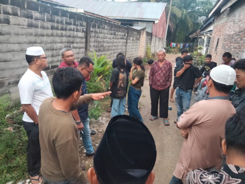 Lima Remaja Terciduk Bermesraan Di Perum Asri Padang Gala-Gala Asahan