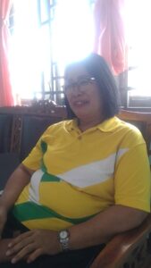 LINDA SILALAHI KEPSEK SMA NEGERI 2 KUALAUH HILIR  ADAKAN PERLOMBAAN  UNTUK MEMERIAHKAN HUT RI KE 77