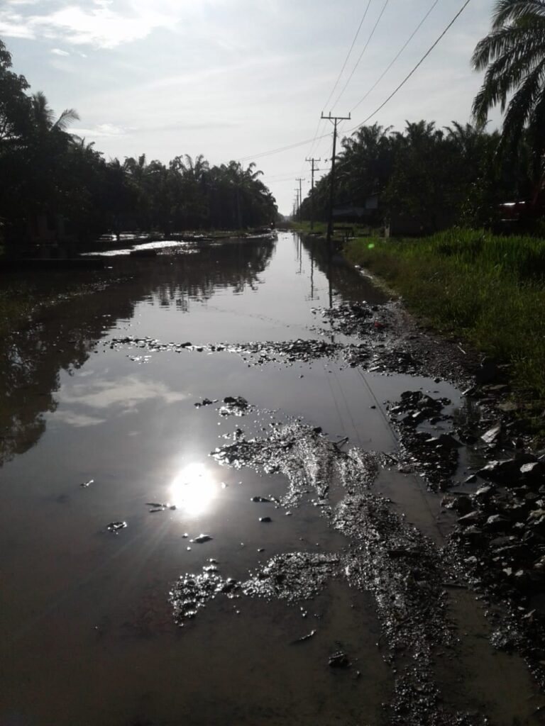 jalan rusak Tanjung lidong