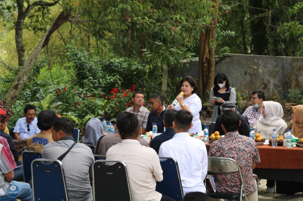 Komisi E DPRD Provsu Kunker Ke Cagar Budaya Putri Hijau Desa Sukanalu