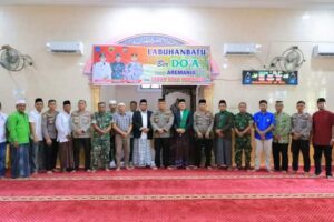 Polres Labuhanbatu Sholat Jum’at Dan Doa Bersama Untuk Korban Tragedi Kanjuruhan