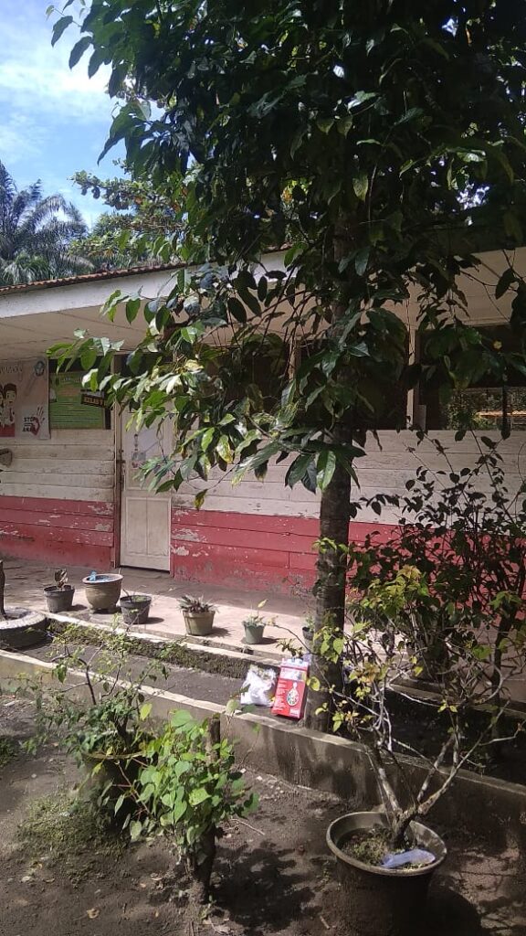 SD NEGERI 112303 Ujung Padang Aek Natas Labura Butuh Perbaikan Kelas