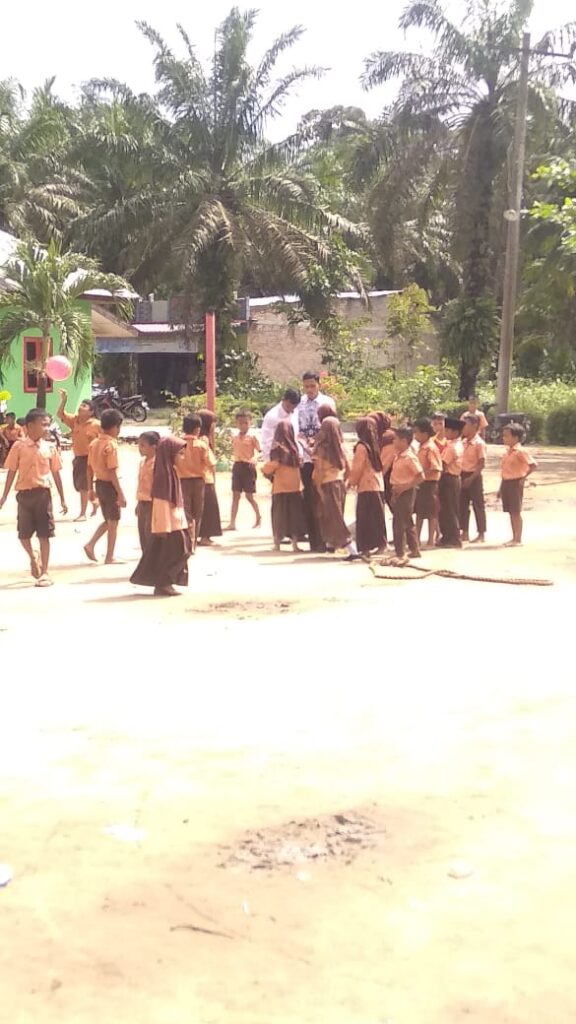 SD NEGERI 115486 Gelar Pelbagai Perlombaan Dalam Rangka Memeriahkan Hari Guru Yang Ke 77