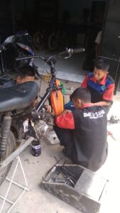SMK Azahra  Sono Martani bertekad lahirkan  siswa siswi yang kreatif dan inovatif