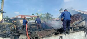 SATU BUAH RUMAH HANGUS RATA DENGAN TANAH DI LALAP SIJAGO MERAH