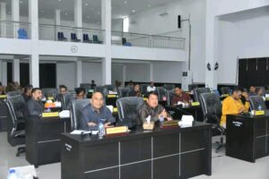 Wakil Bupati Labura Hadiri  Rapat Paripurna Penyampaian Laporan Reses DPRD Labura