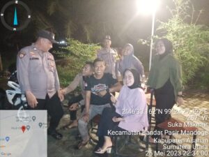 Personel Polsek Bandar Pasir Mandoge Patroli Dialog Bersama Masyarakat