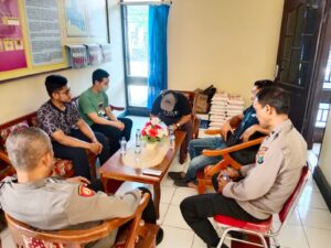 Kapolsek Air Joman Himbau Pemilik Toko Emas Pasang CCTV
