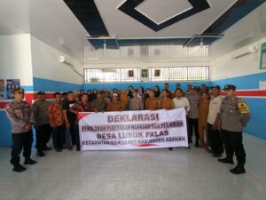 Kapolsek Beserta Personil Polsek Air Joman Deklarasi Penolakan Peredaran Narkoba dan Perjudian Di Wilkum Polsek Air Joman