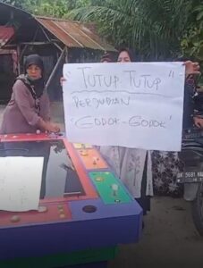 Polisi Hanya Tutup Mata Grup Ibuk-Ibuk Perwiritan Hancurkan Meja Judi Tembak Ikan (Gem Zon)
