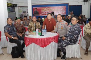 Kapolres Bersama Forkopimda dan Kumpulan Komunitas Asahan Nonton Bareng Pagelaran Wayang Kulit