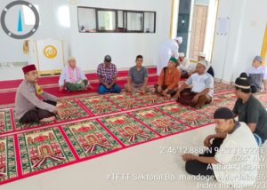 Polsek Bandar Pasir Mandoge Jumat Curhat di Dusun I Desa Sei Nadoras