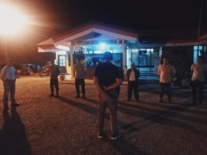 Personel Polsek Pulau Raja Laksanakan Patroli Malam diperbatasan