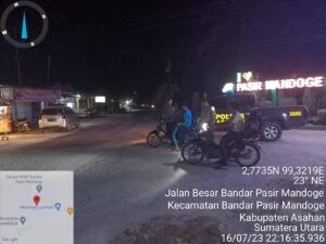 Tingkatkan Keamanan Wilayah Polsek Bandar Pasir Mandoge Gelar KRYD dan Patroli Malam