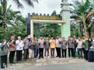 Untuk menyambut Hari Jadi Labura Ke- 15, Pemkab Labura bersama anak tokoh pemekaran Berziarah Ke Makam Para Tokoh Pemekaran.