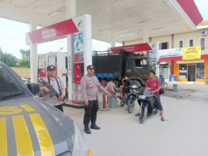 Berikan Rasa Nyaman Personil Polsek Air Joman Melaksanakan Patroli R4