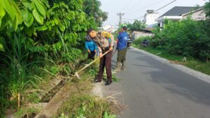 Polsek Kota Kisaran Lakukan Giat Gotong Royong Bersama Warga Binaannya
