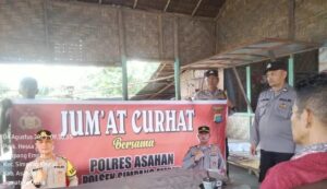 Lampu Jalan Belum Terpasang Masyarakat dan Personel Polsek Simpang Empat Gelar Jumat Curhat