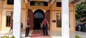 Polsek BP Mandoge Amankan Tiga Gereja Sekaligus