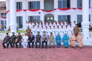 Kapolres Asahan Bersama Bupati Asahan Kukuhkan Paskibraka Kabupaten Asahan Tahun 2023