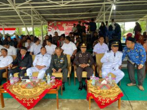 Personel Polsek Bandar Pulo Menghadiri Upacara Detik-detik Proklamasi