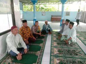 Polsek Kisaran Timur Jumat Curhat di Masjid Nurul Amin