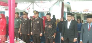 Personil Polsek Air Batu Mengikuti Upacara RI ke-78