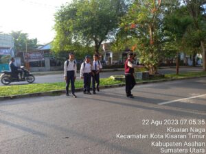 Personel Samapta Polres Asahan Cegah Kemacetan Melalui Strong Point Pagi