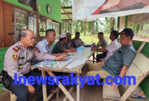 Personil Polsek Prapat janji Jumat Curhat Dengan Masyarakat Dusun VI