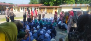 Polsek Pulau Raja Menerima Kunjungan Siswa-Siswi TK ALPALAH