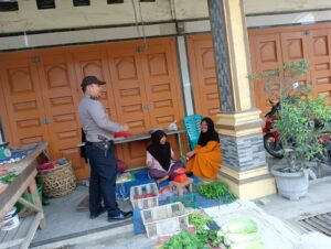 Personel Polsek Air Joman Laksanakan Cooling System di Lingkungan XII