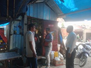 Personel Polsek Air Joman Cooling System Berupa Edukasi Berita Hoax dan Pemilu 2024