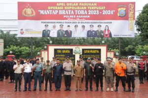 Kapolres Asahan Pimpin Apel Gelar Pasukan Operasi Mantap Brata Toba 2024
