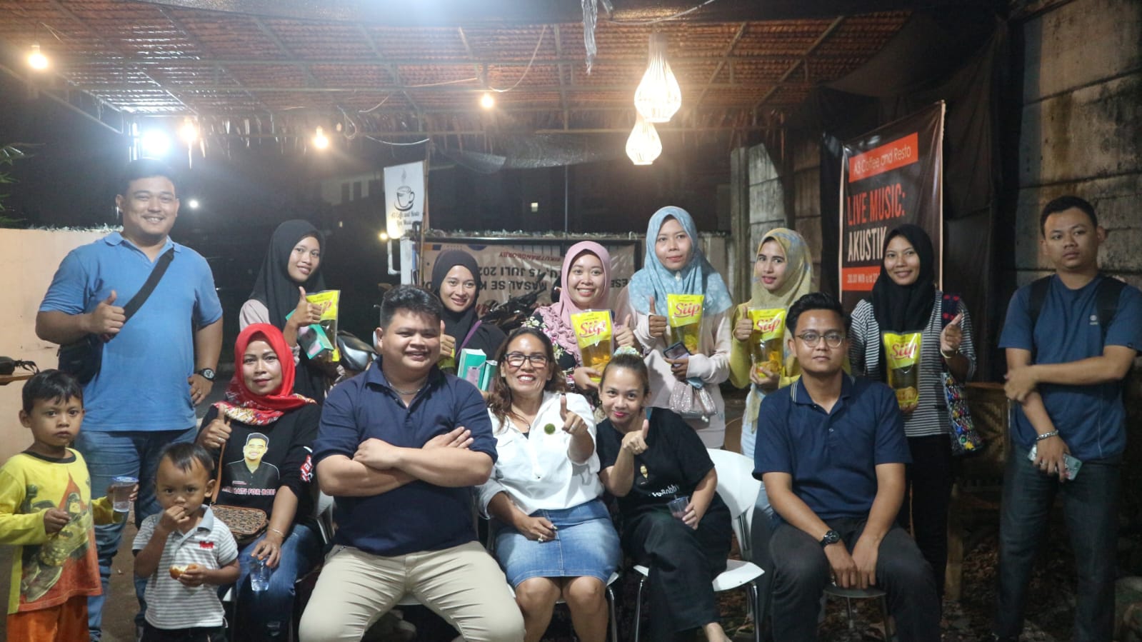 Ketua CreaM Sumatera Utara, Sugondo Ali Akbar Bersama DPC CreaM Kota Medan Sosialisasi Dan Berbagi Bersama Masyarakat