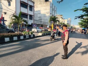 Personil Sat Samapta Polres Asahan Laksanakan Gatur Lalin