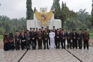 Kapolres Asahan Hadiri Upacara Ziarah Nasional dan Tabur Bunga Di Makam Pahlawan