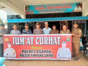 Waka Polsek Simpang Empat Laksanakan Program Jumat Curhat Kamtibmas
