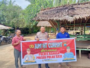 Jalin Silaturahmi Yang Erat Polsek Pulau Raja Gelar Jumat Curhat