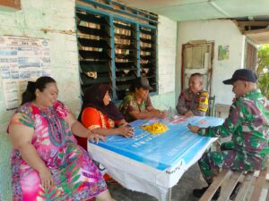 Dekat Dengan Masyarakat Bhabinkamtibmas Polsek Pulau Raja  Laksanakan Jumat Curhat