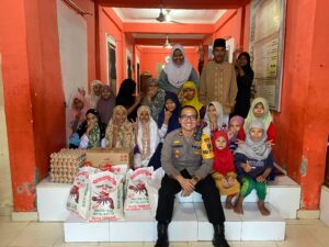 Waka Polres Asahan Laksanakan Jumat Curhat dan Gelar Baksos Ke Panti Asuhan Muhammadiyah