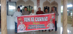 Gelar Kegiatan Jumat Curhat Bersama Warga Kapolsek Kota Kisaran Timur Dengarkan Keluhan Warga