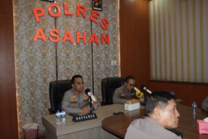 Kapolres Asahan Beserta PJU Nonton Bareng Pameran Lukisan dan Pentas Musik Dengan Tema “Jogja Asyik”