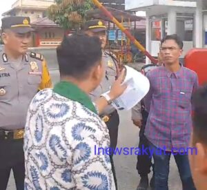 Ikatan Pelajar Al Washliyah (IPA) Aksi Di Depan Mapolres Asahan
