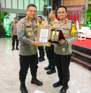 Kapolres Asahan Menerima Penghargaan KE 3 Penilaian SPKT Terbaik Dari Kapolda Sumatera Utara