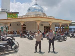 Sat Lantas Polres Tanjung Balai Urai Arus Lalulintas Berikan Rasa Aman Bagi Masyarakat Yang Sholat Jum’at
