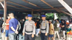 Sat Polairud Polres Tanjung Balai Pastikan Penumpang Kapal Merasa Aman di Tangkahan Atap