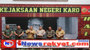 Kapolres Tanah Karo Bersama Forkopimda Beri Kejutan HUT Kejaksaan ke-80 di Kantor Kejari Karo