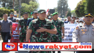 Dandim 0205/TK dan Kapolres Karo Tinjau Langsung Pengamanan Unjuk Rasa di Depan Kantor DPRD Karo
