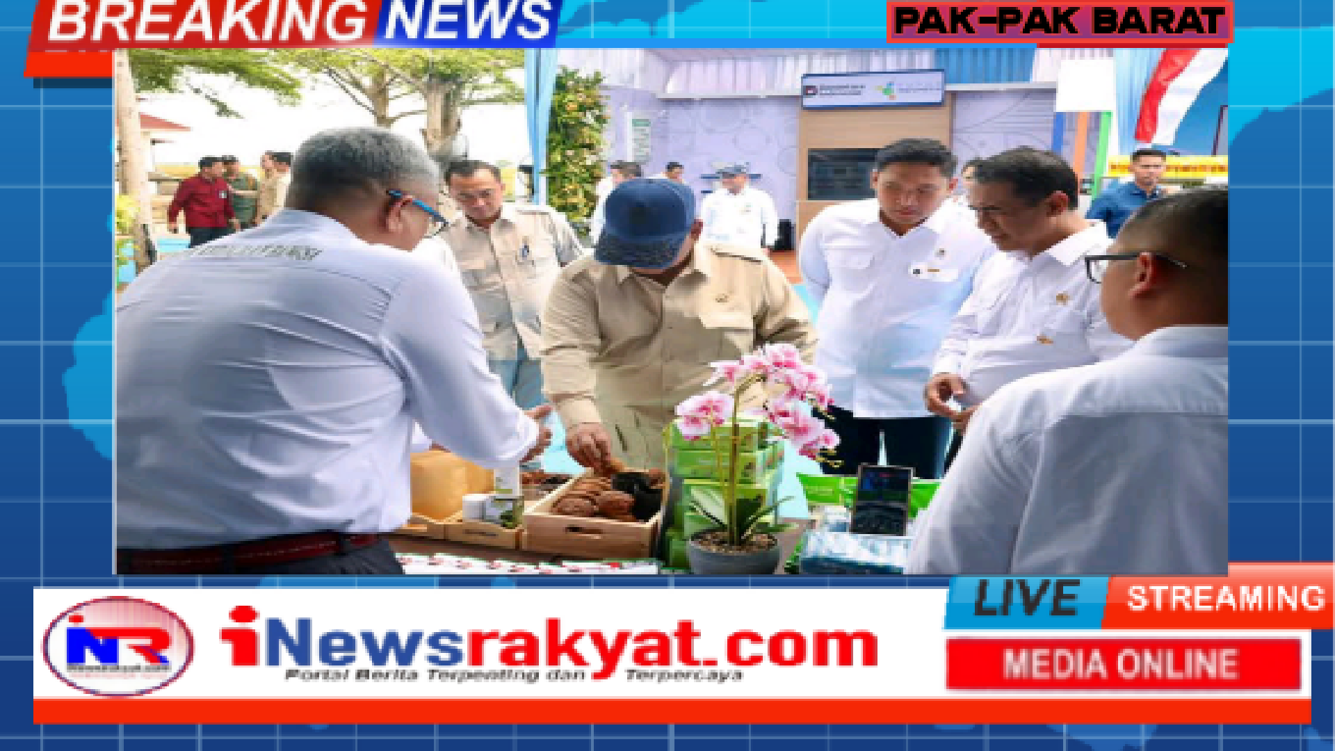 Presiden RI, Prabowo Subianto melihat langsung produk gambir asli Pakpak Bharat di Stand Pameran.